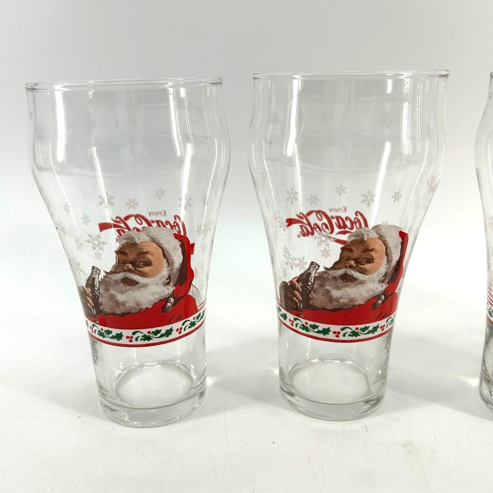Coca-Cola Santa Claus Christmas Glass Set of 4 Snowflake Holly Holiday Tumblers